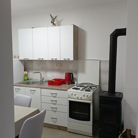 Luce Lägenhet Kijevo Exteriör bild